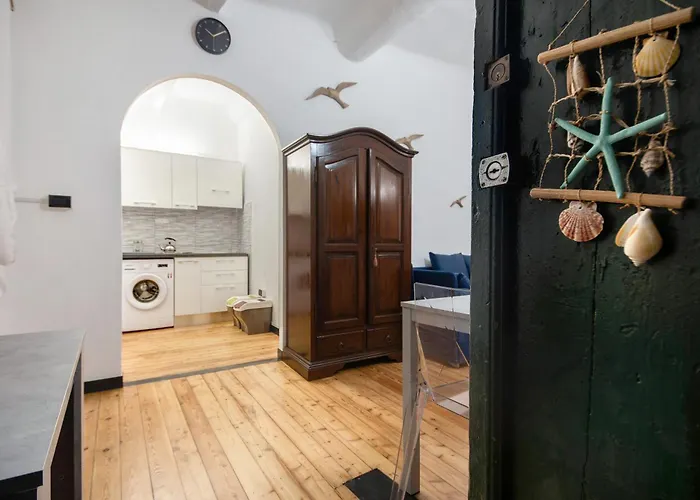 Baia Del Silenzio * 东塞斯特里